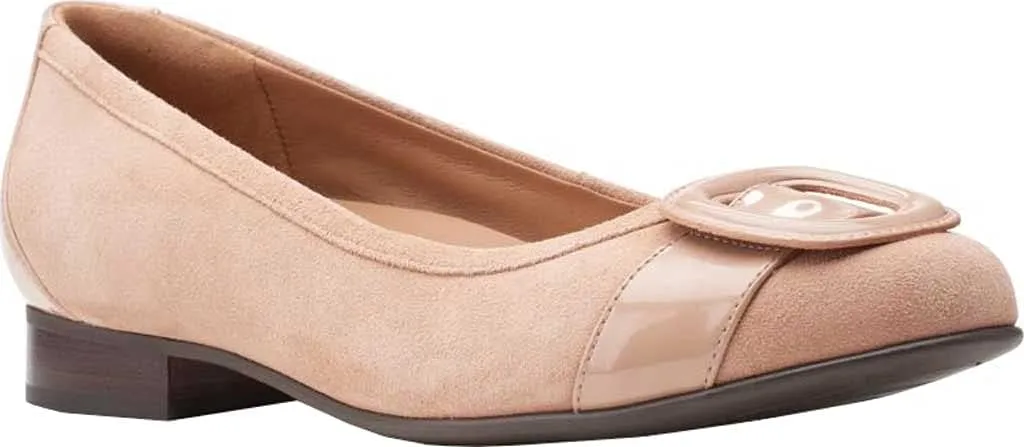 Clarks Women's Un Blush Cove Ballet Flat Beige Combi Suede 7.5 M