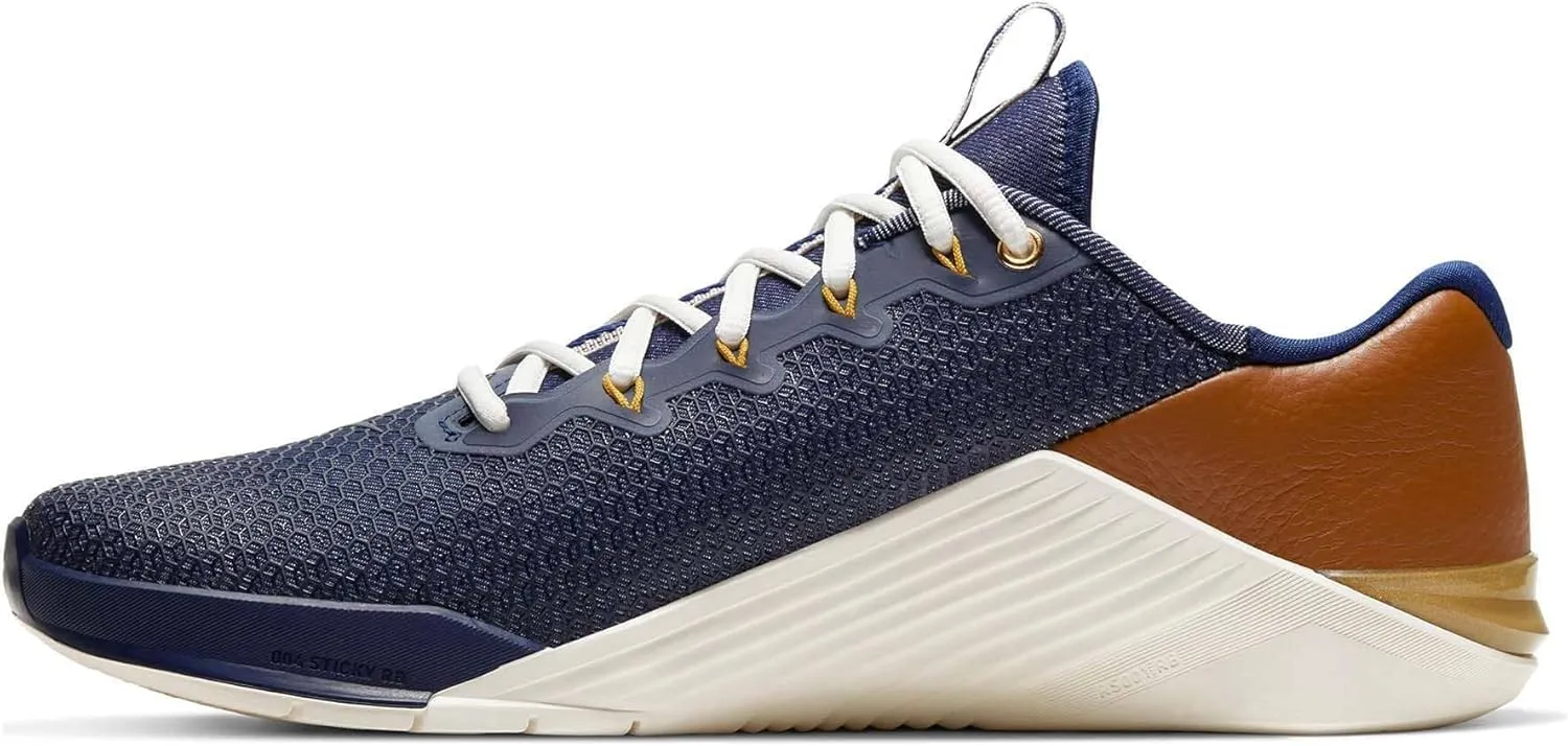 Nike mens Flat