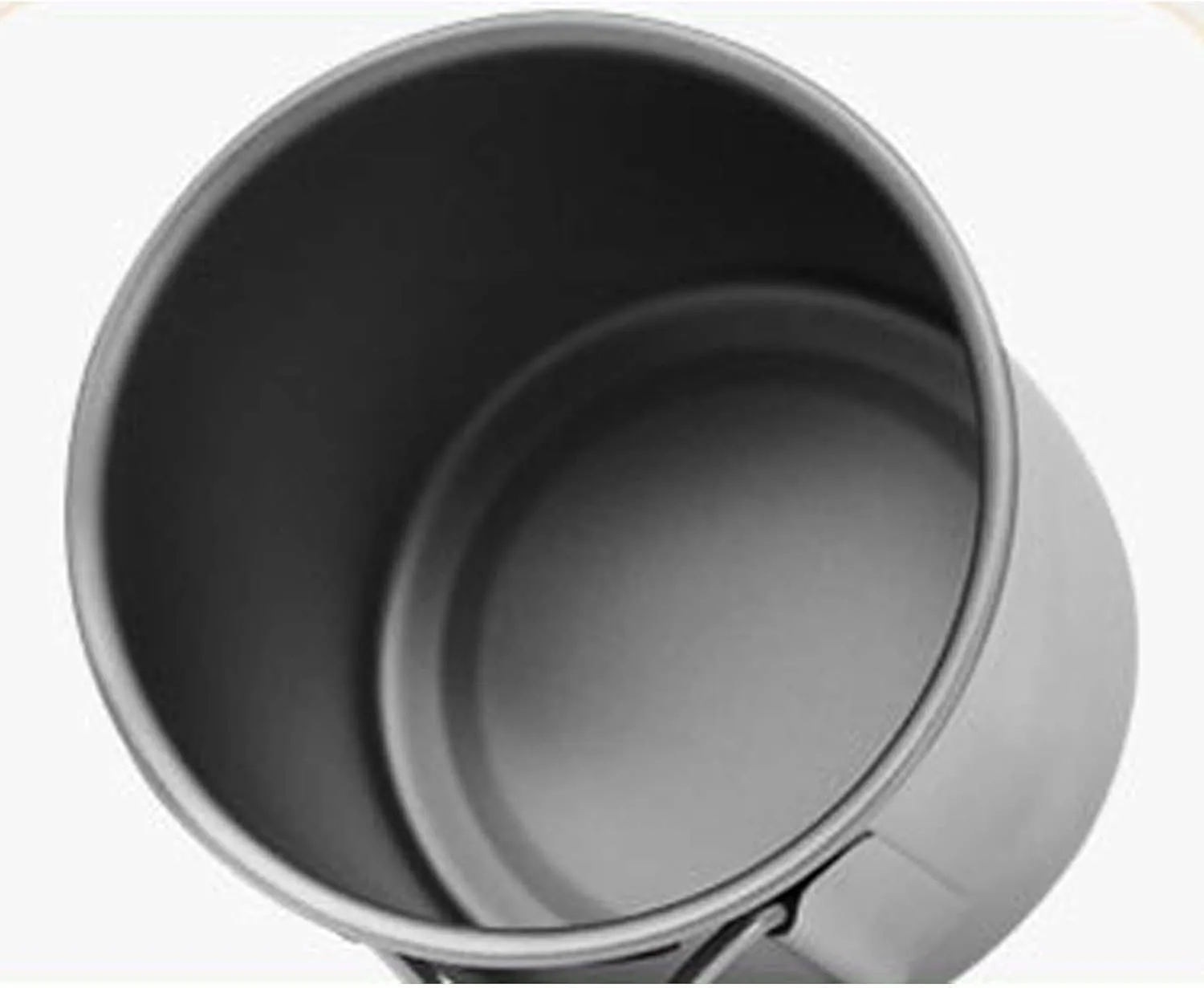 Outdoor Portable Titanium Alloy Coffee Cup Folding Handle Ultralight Water Cup(600ml)