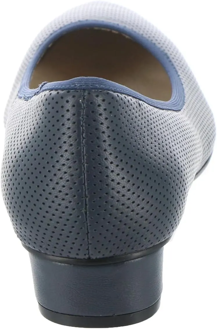 VANELi Womens Fiona Faux Leather Flat Shoes